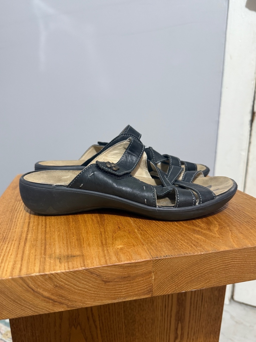 Romika Womens Black Leather Slide Sandals 9.5 40 Strappy Comfort Low Wedge Heel